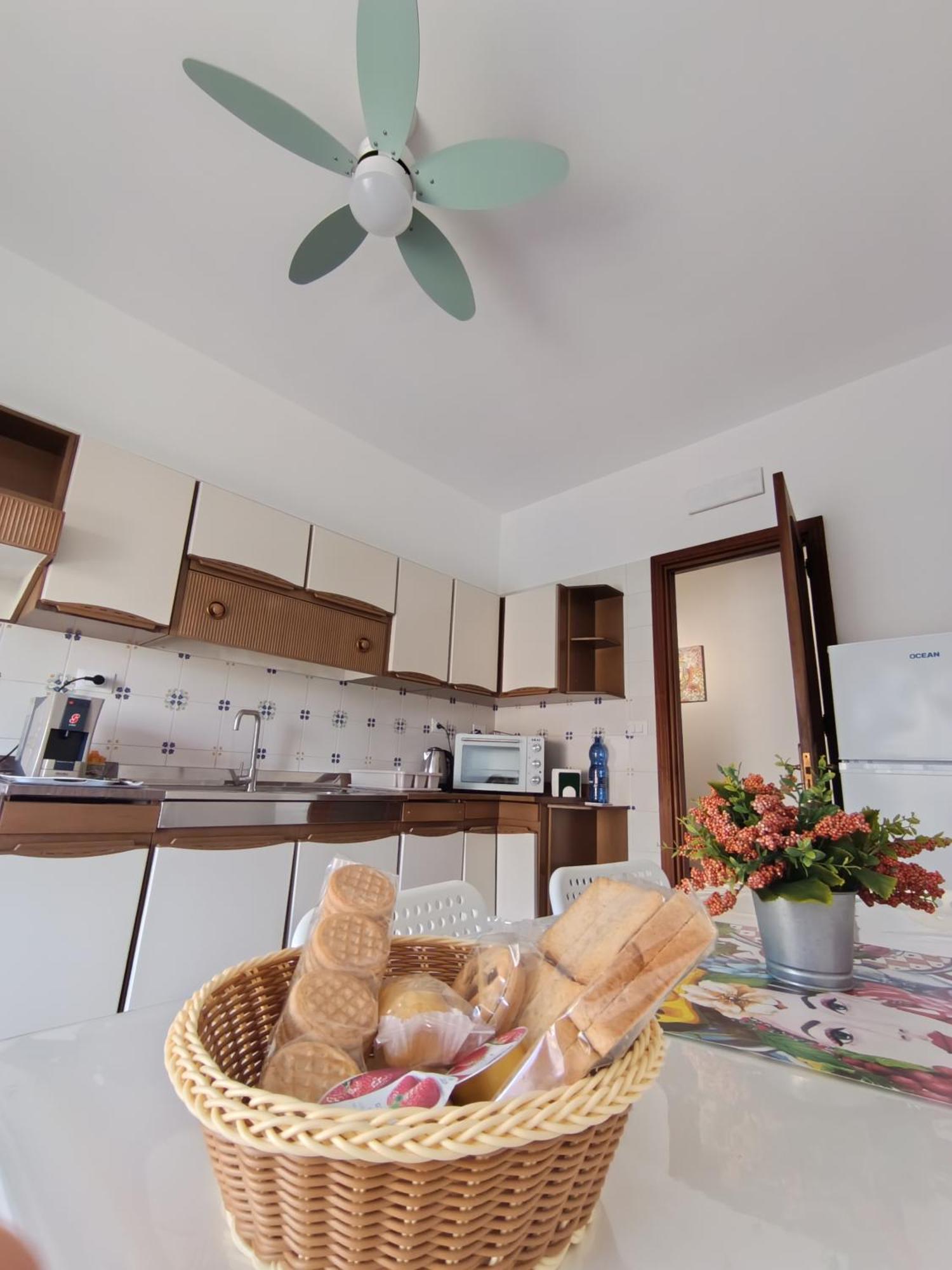 Casa Medi Lägenhet Cefalù Exteriör bild